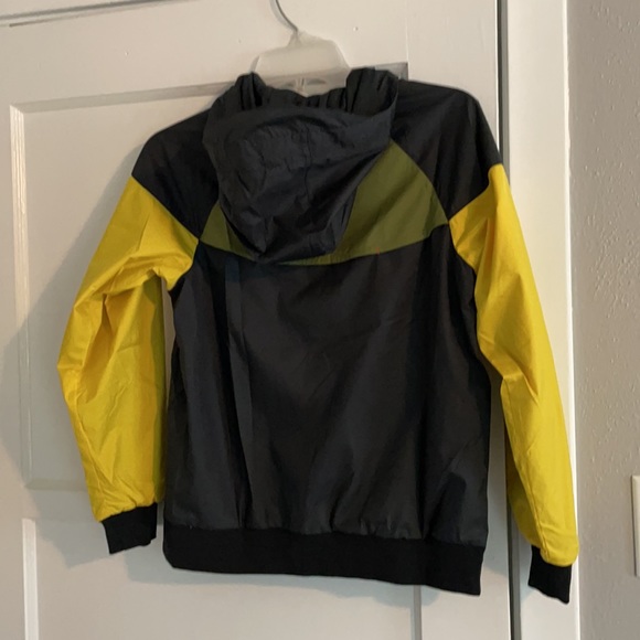 Nike Loose Fit Windbreaker - Picture 5 of 6